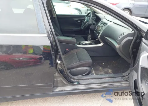 2014 Nissan Altima 2.5 S z USA, uszkodzony, nr VIN 1N4AL3AP9EC170457